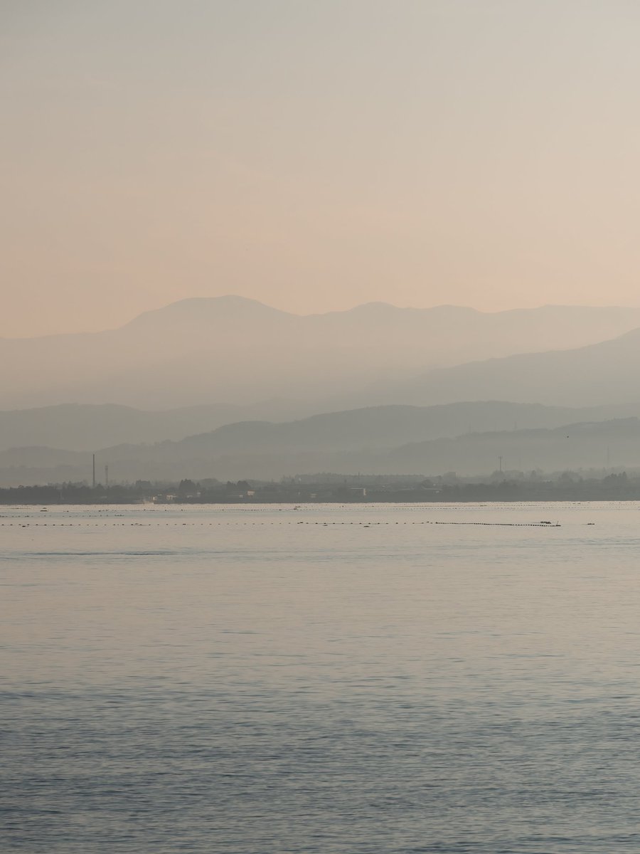 gaolang3c's tweet photo. 春のレイヤー
#sunrisephotography #springsea #morningsea #om1markii #om写真投稿 https://t.co/cHs2aKZ0jm