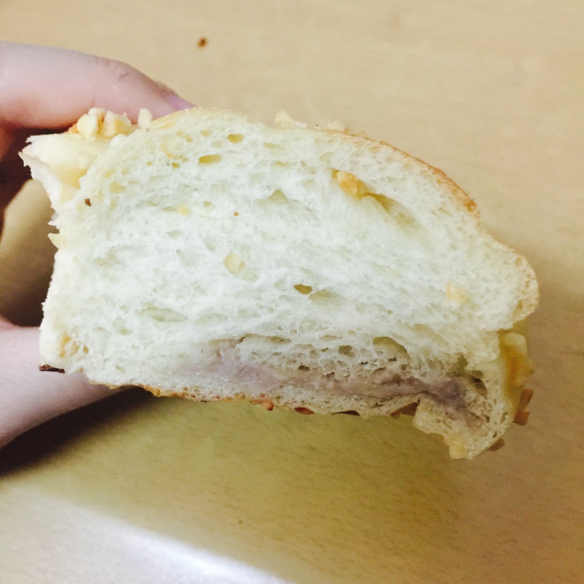 srinivasagbml's tweet image. Tried the cheese lava bun at @BunHavenSG today—oozing golden cheese, flaky crust, 10/10! Grab yours at 50% off before 12pm daily  #SGFoodHunt #CheeseLover