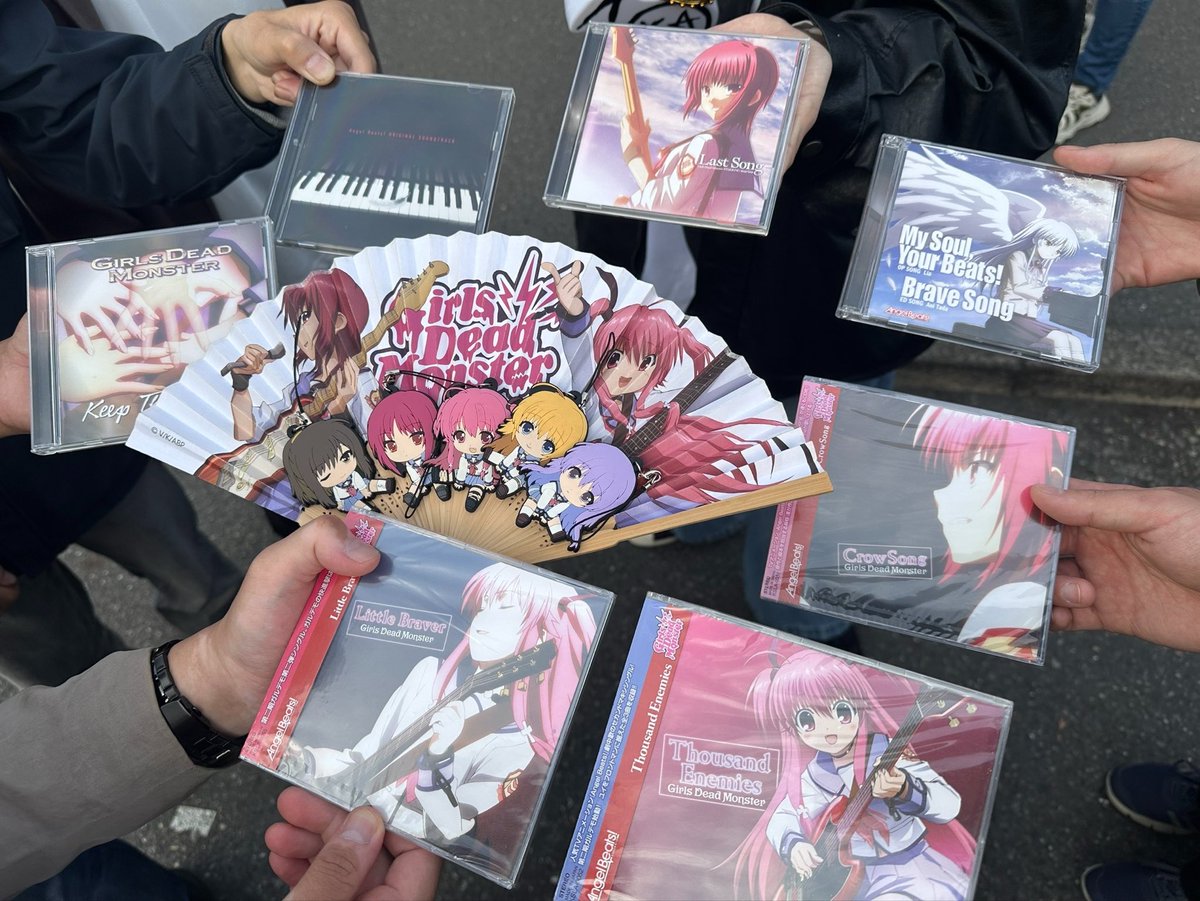 入ふれ tweet media