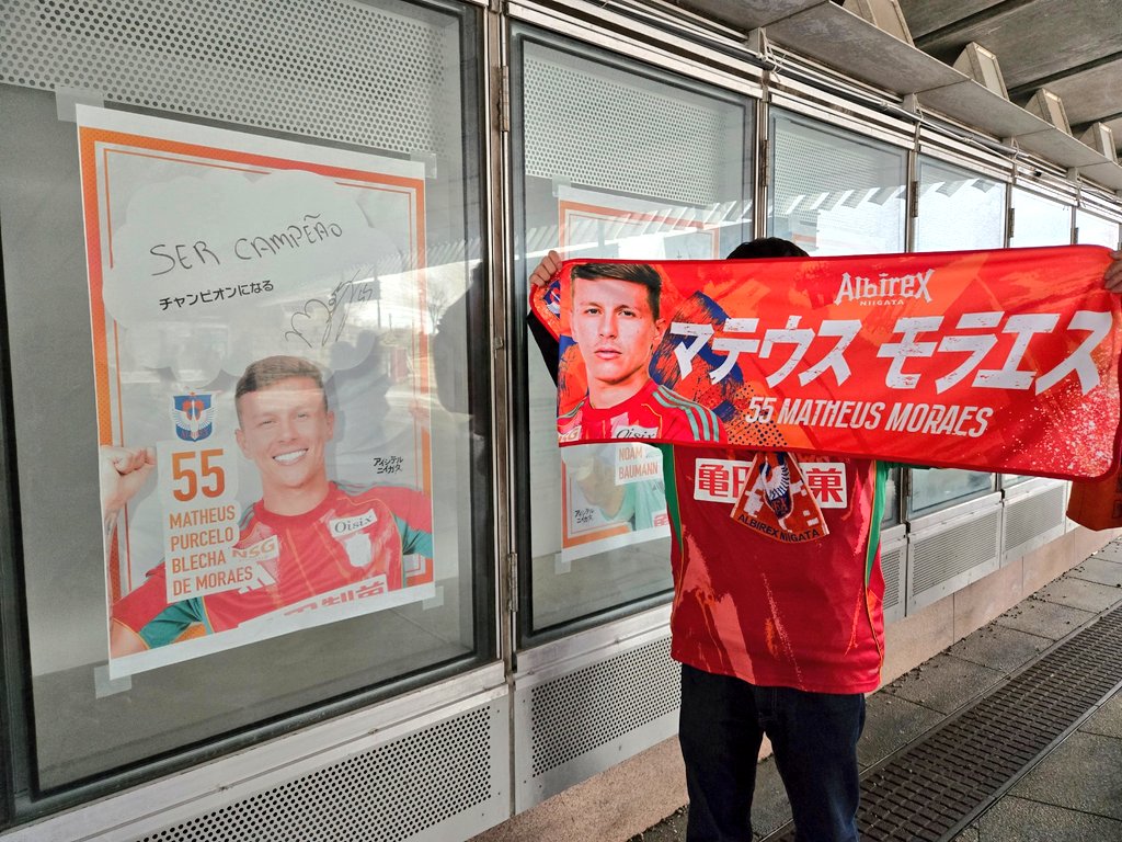 キムトモ tweet media