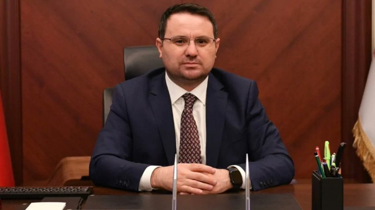 Yeni Şafak tweet media