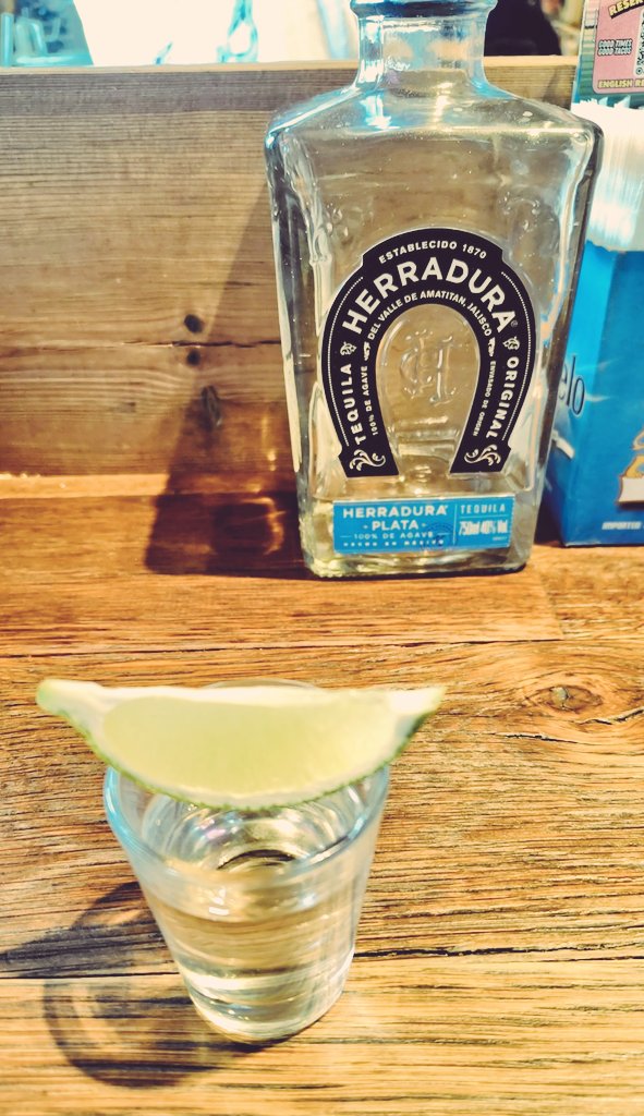 うつぼ⊏'ꣲ'| tweet media