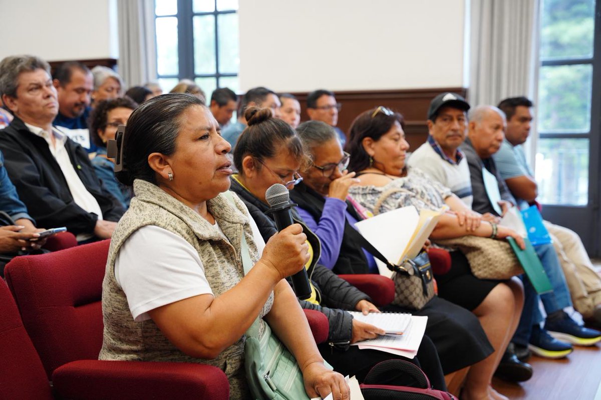 La Clave tweet media