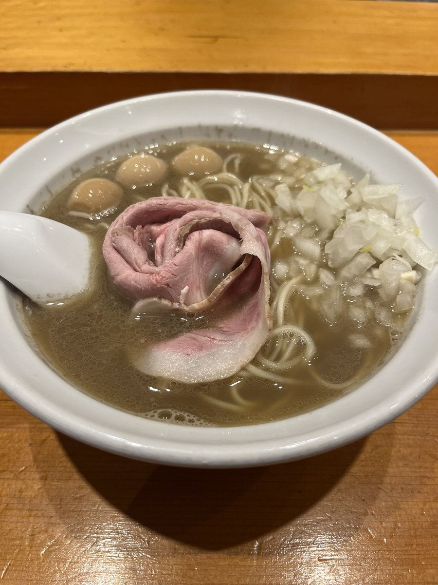 の tweet media