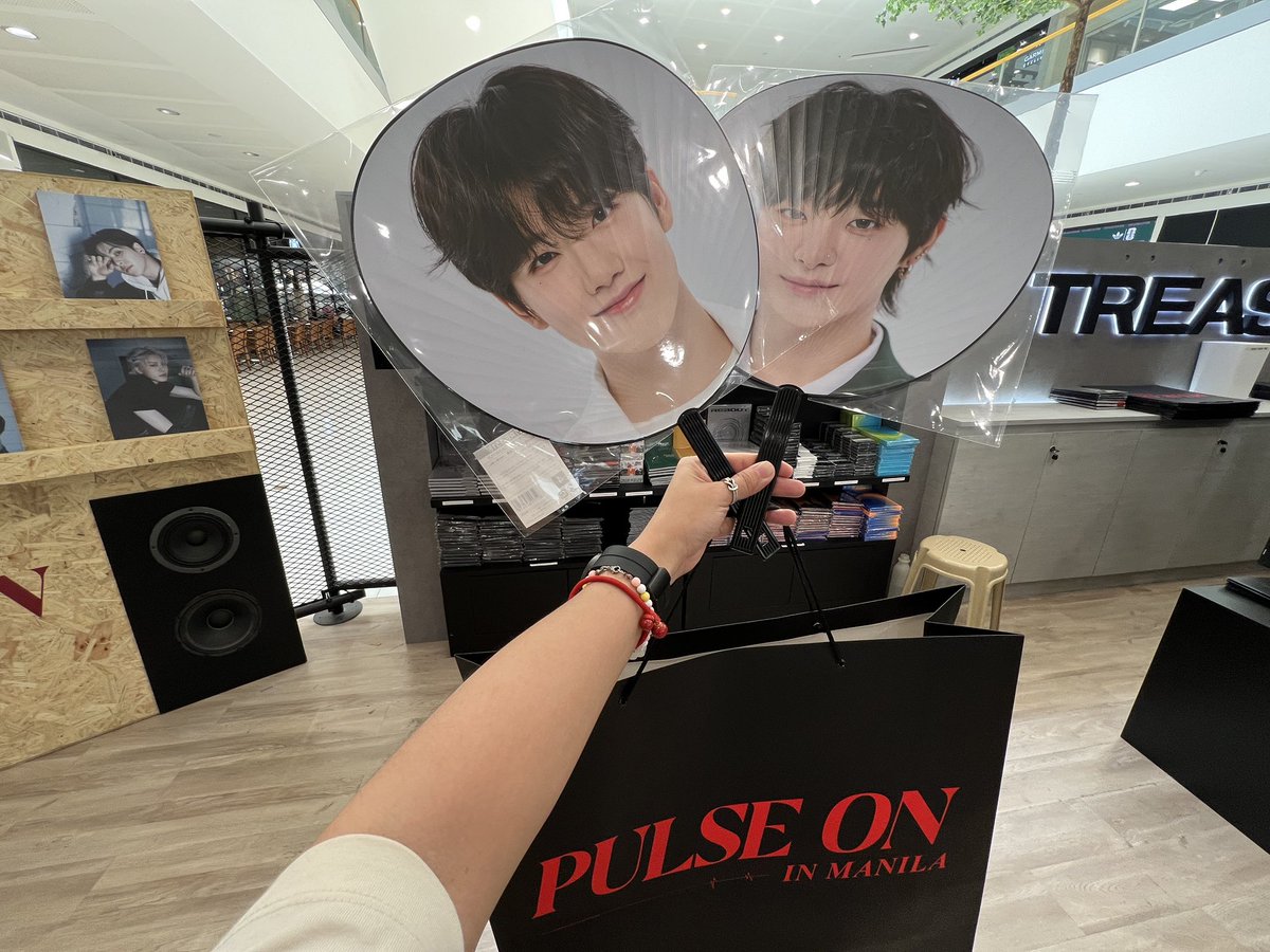 Treasure Pop-up in Manila ♥️🖤 #PULSE_ON_POPUP_PH