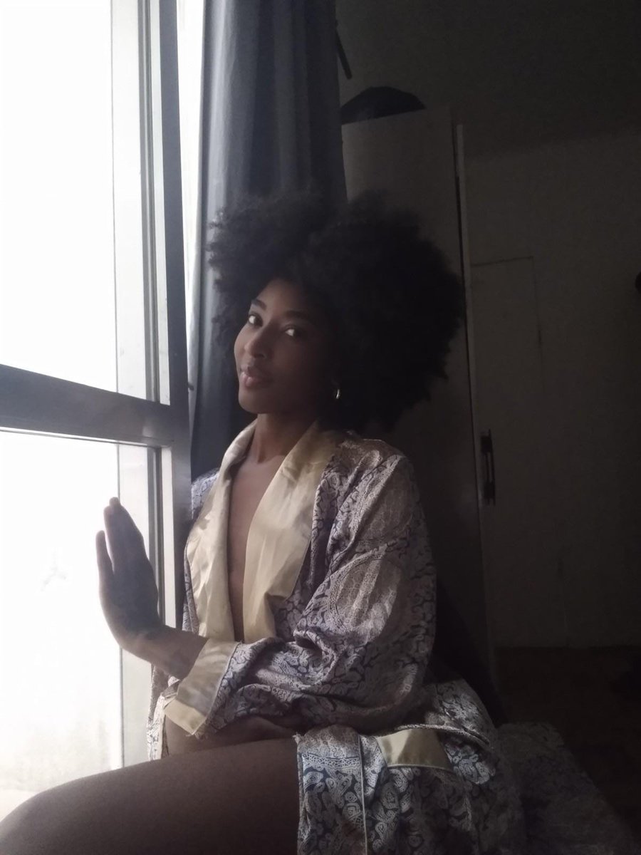 Ebony-pretinha 🖤19 y tweet media