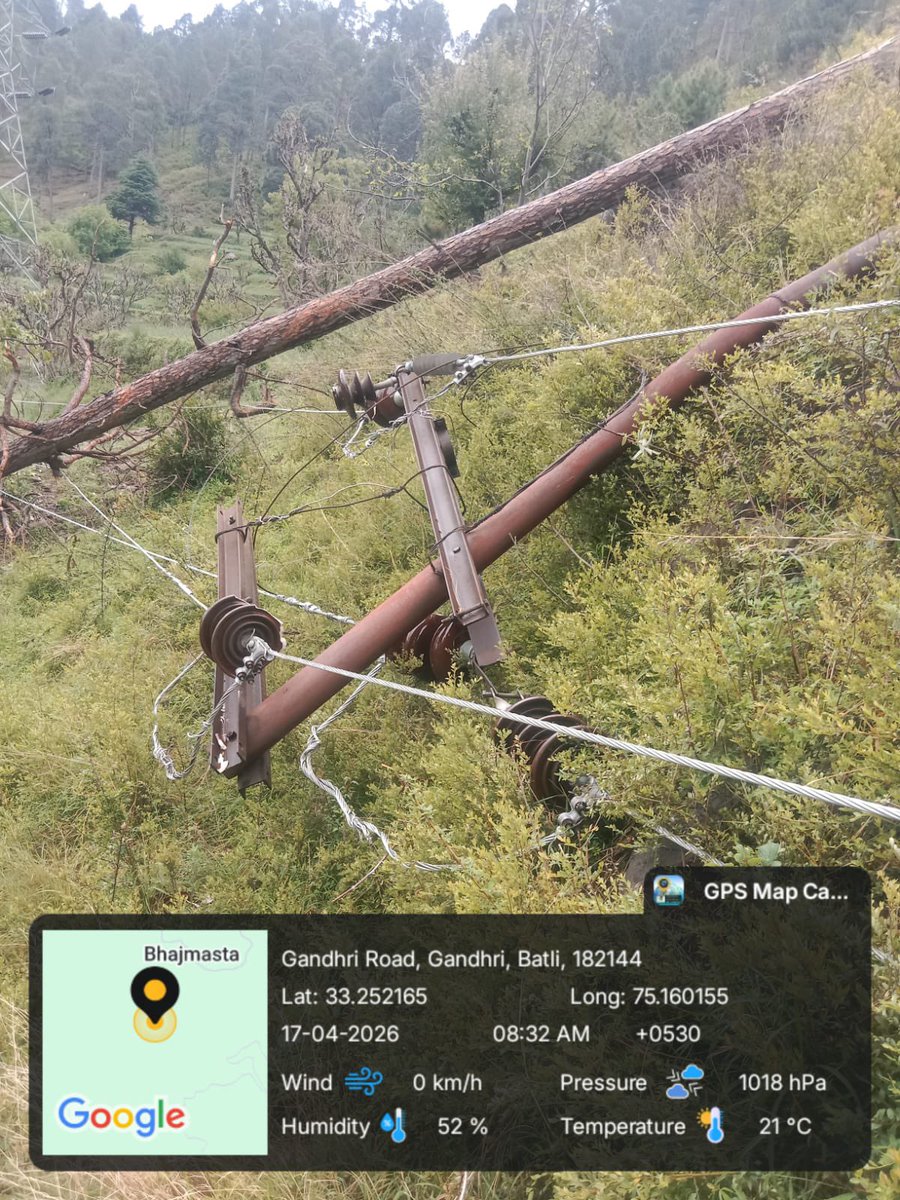 mohdikhlaqmalik's tweet image. #Damage to 33KV Sangaldan line