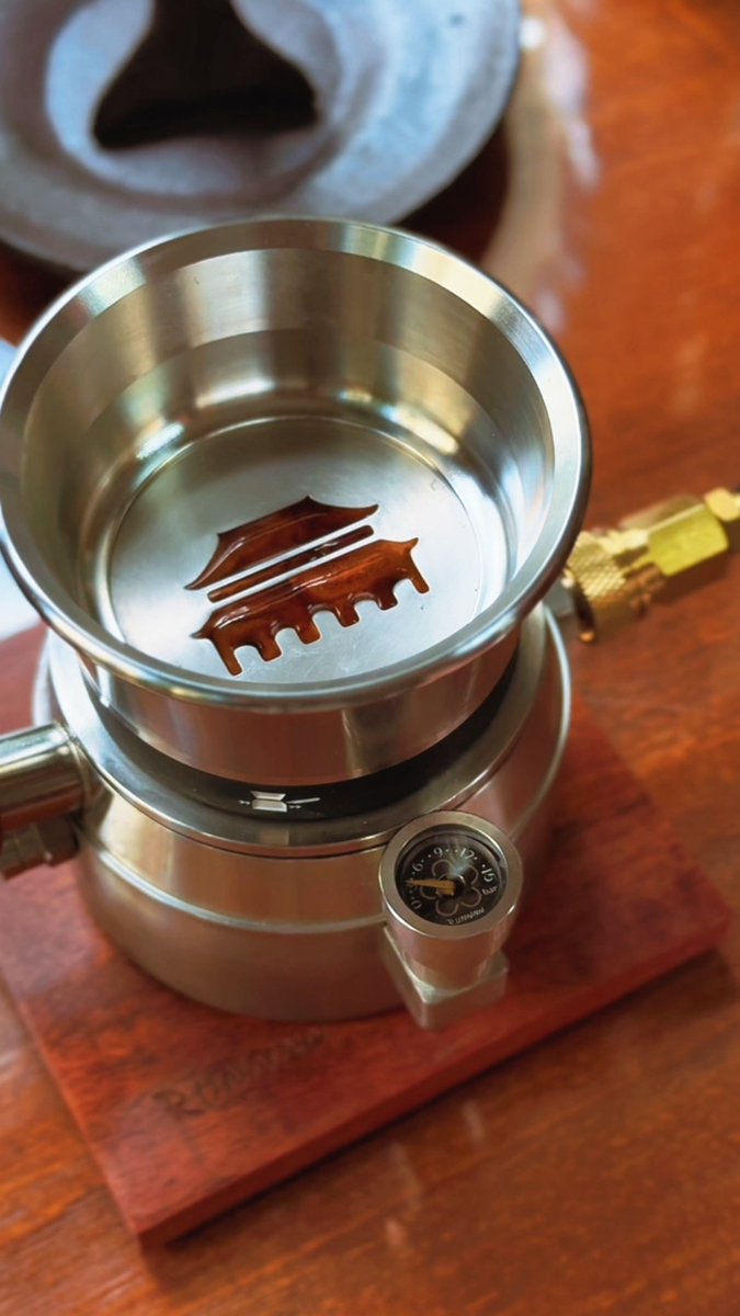 RUNNNNCoffee's tweet image. ベランダでコーヒー☀️なんかちょっと、いい時間☕️#UPHOT #UPCHEER #coffee #おうちカフェ #エスプレッソマシン #espresso #espressomachine #コーヒー好き #コーヒー好きと繋がりたい #コーヒーのある暮らし #coffeevibes