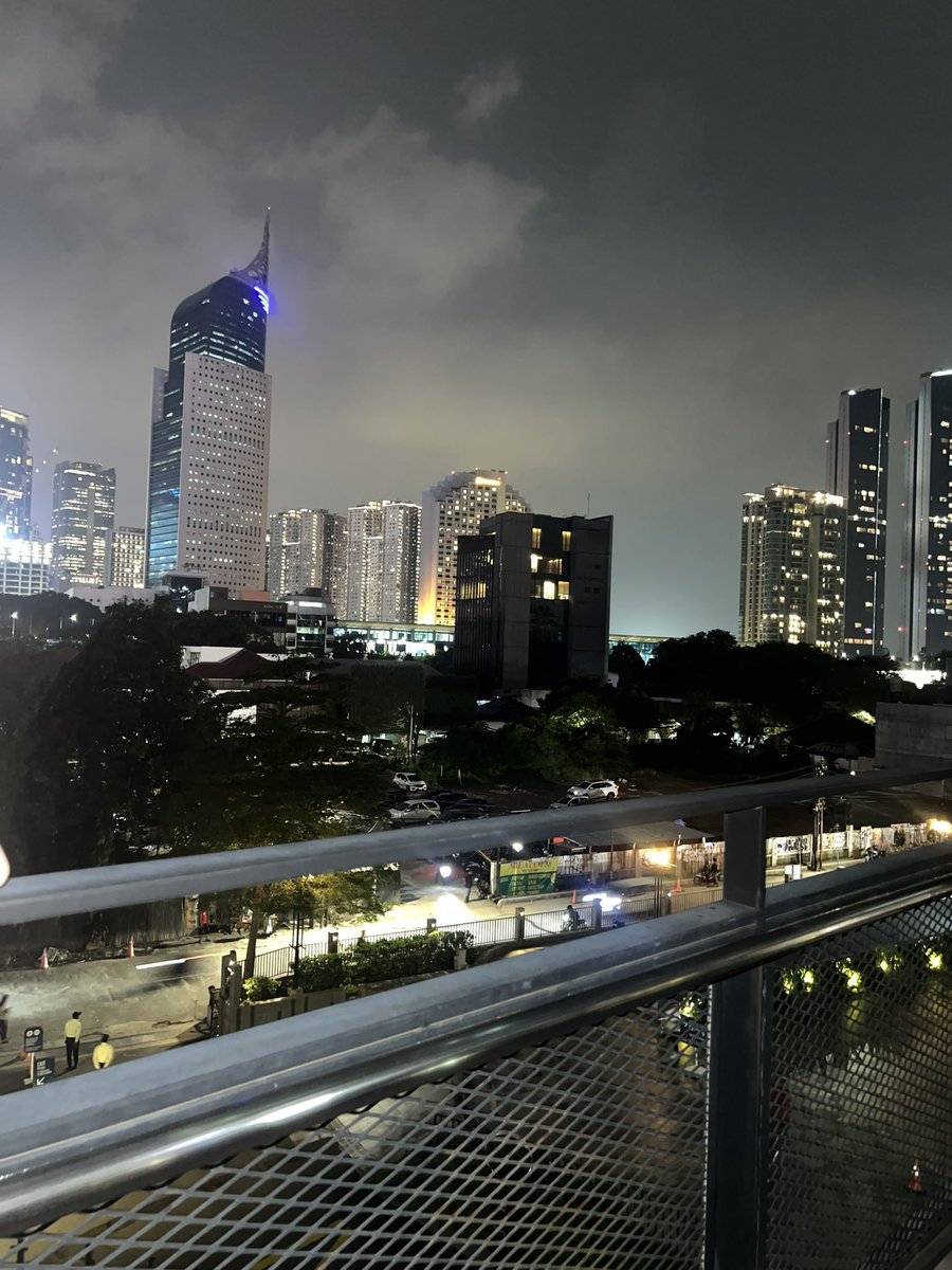 Celline Thefani tweet media