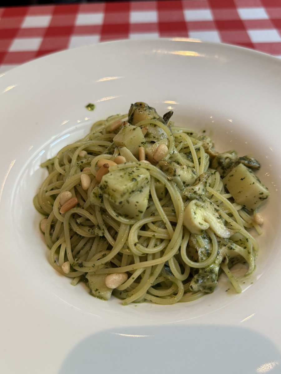 Rie28fami28 tweet media