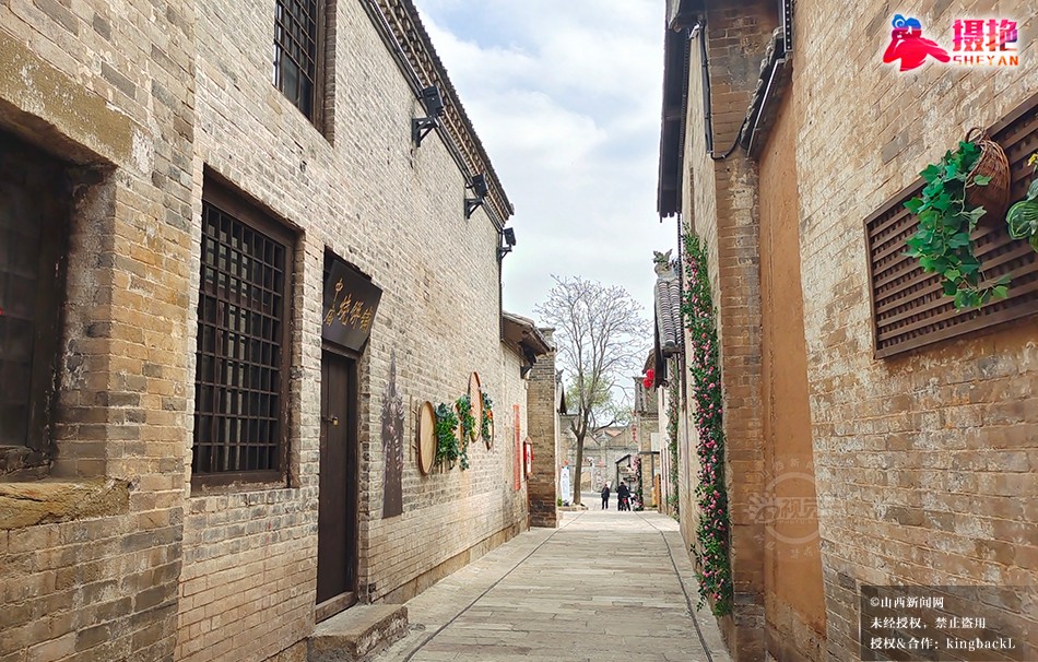 sxxww518's tweet image. 高平市中庙村修缮明清古建打造文旅综合体，千年古村焕发新生。
Zhongmiao Village in Gaoping restores ancient Ming-Qing buildings to create a cultural-tourism complex, revitalizing the millennia-old village. #Restoration #Revitalizat