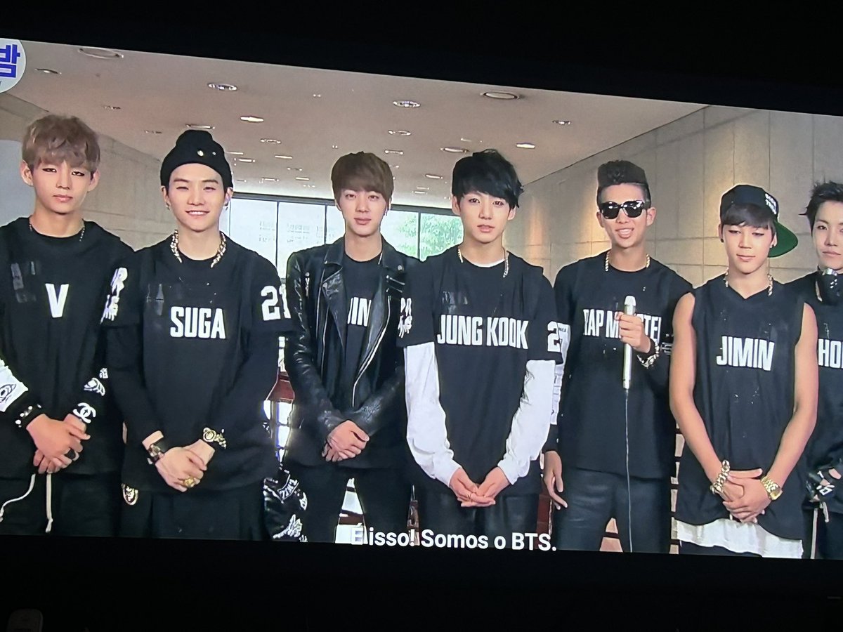 momi⁷. ౨ৎ VAI VER O BTS 🪭 tweet media