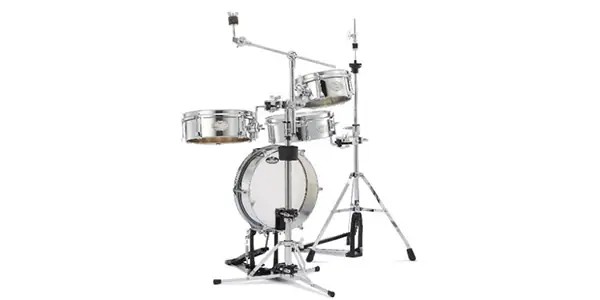 soundhouse_drum's tweet image. PEARL / RT-5124CM リズムトラベラー🥁✨

持ち運びラクラクなコンパクト設計！
ストリートやアコースティックライブに最適なドラムセット🎶
スチールシェルによるシャープなサウンドと強力なアタック、クロームの存在感も抜群です🔥

soundhouse.co.jp/products/detai…
#サウンドハウス #PEARL #ドラムセット
