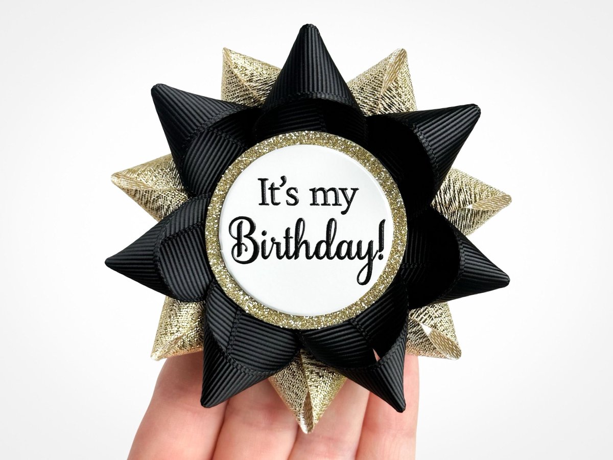 PPerceptions's tweet image. Black and Gold Birthday Pin, It's My Birthday, Black and Metallic Gold Ribbon Gift tuppu.net/540b5a6d #handmadegifts #babyshower #partyplanning #shoppingonline #weddings #eventplanning #Etsyshop #events #shopping #shopsmall #BlackGoldBday