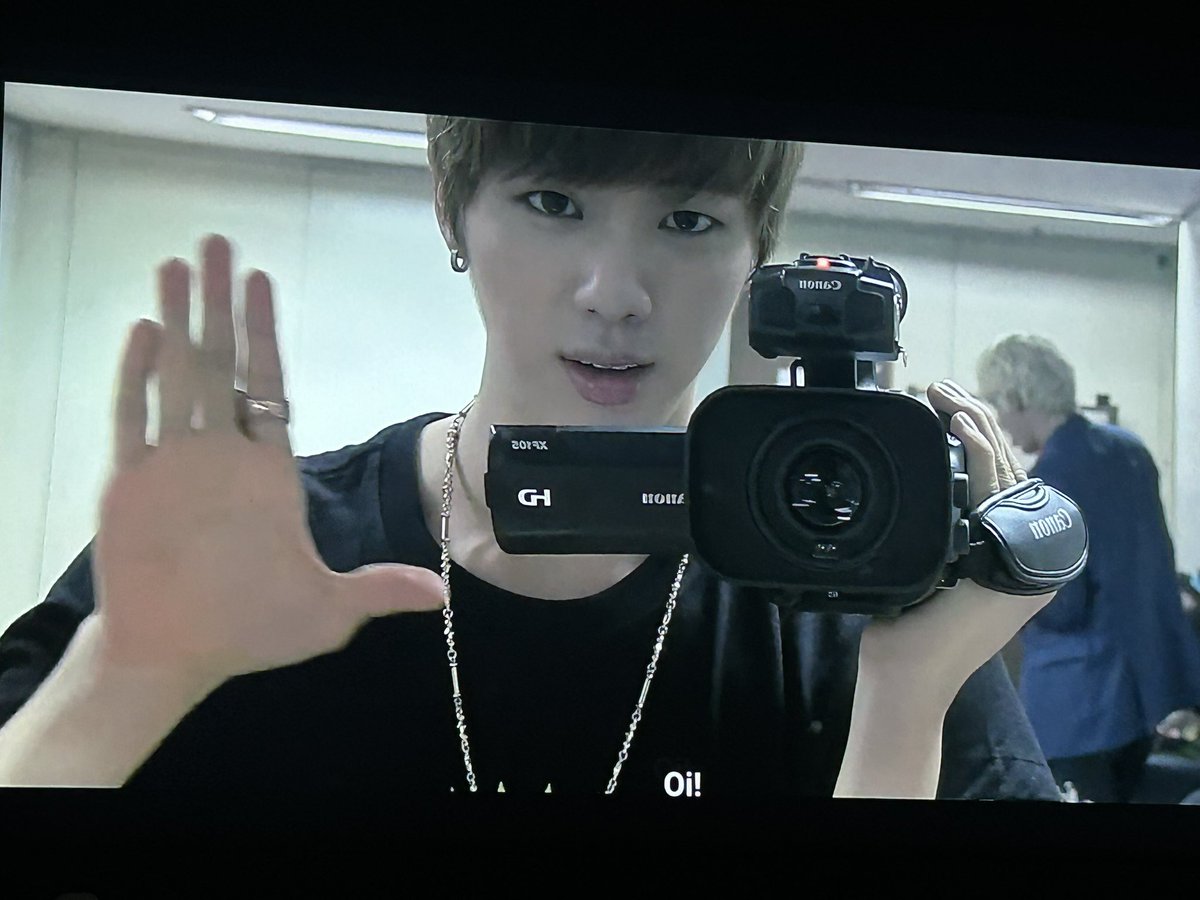 momi⁷. ౨ৎ VAI VER O BTS 🪭 tweet media