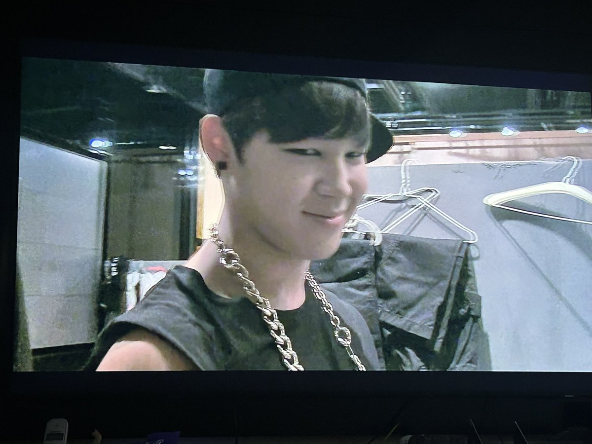 momi⁷. ౨ৎ VAI VER O BTS 🪭 tweet media