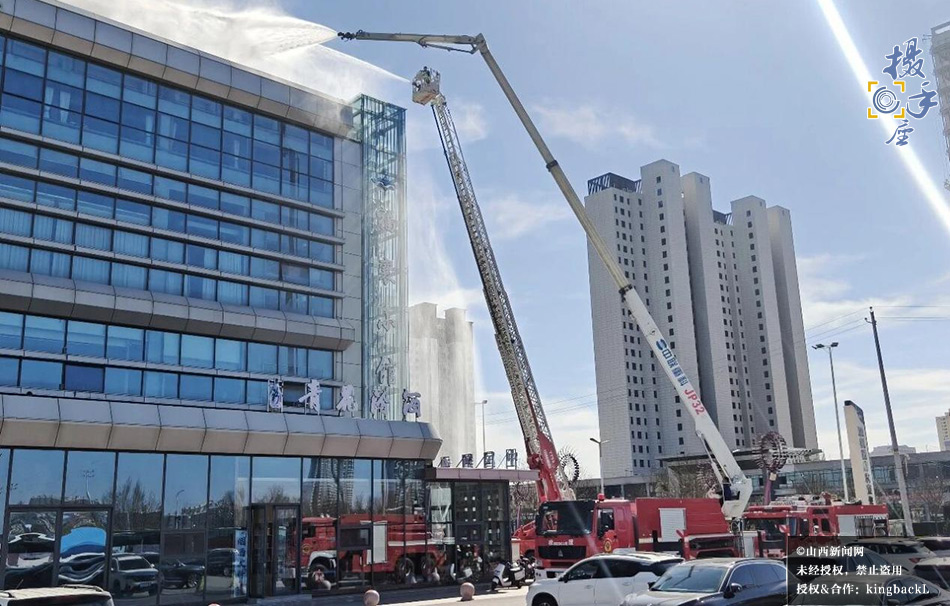 sxxww518's tweet image. 4月10日襄垣县消防演练提升餐饮场所人员应急能力。
Xiangyuan County fire drill boosts emergency response at dining venues on April 10. #fire #drill