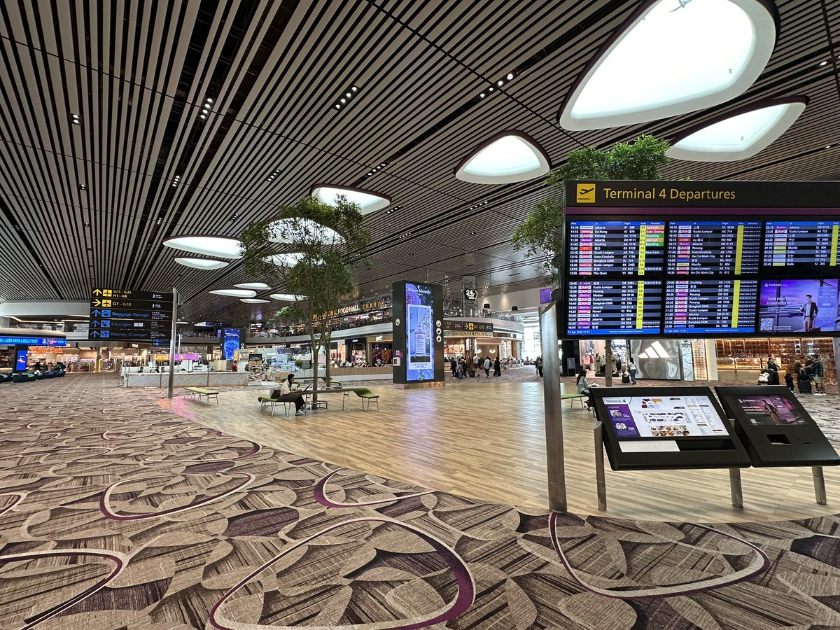 TodaysFlight's tweet photo. I haven’t been to T4 at #Changi airport before and I am impressed. In other cities this would be an airport of its own, not just another terminal.

Modern, spacious and super efficient. And yes, spotless clean too. It’s #Singapore after all.
#avgeek #SIN #airport #aviation #paxex https://t.co/y8TCatI6K4