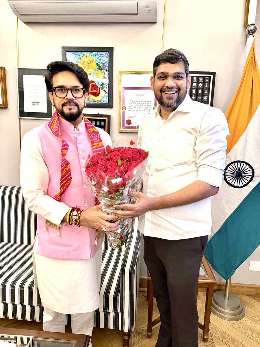 MSonoth's tweet photo. नई दिल्ली में पूर्व केन्द्रीय मंत्री व मा.सांसद हमीरपुर ,देश के युवाओं के नेता,हमारे मार्गदर्शक आदरणीय बड़े भैया #श्री_अनुराग_सिंह_ठाकुर_जी से भेंट कर मार्गदर्शन आशीर्वाद प्राप्त किया । @ianuragthakur  #bjp https://t.co/L5OlWtT6pB