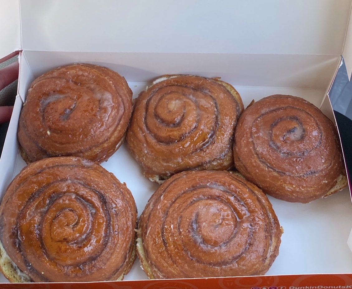 queenofoversharing tweet media