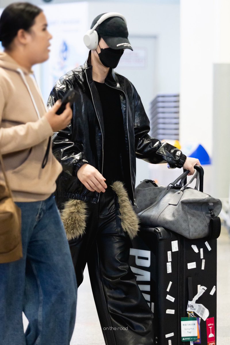 ON THE ROAD 🚗 tweet media