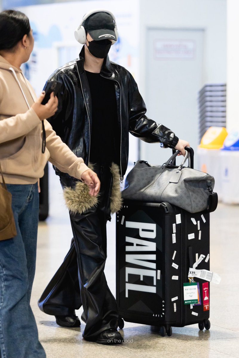 ON THE ROAD 🚗 tweet media