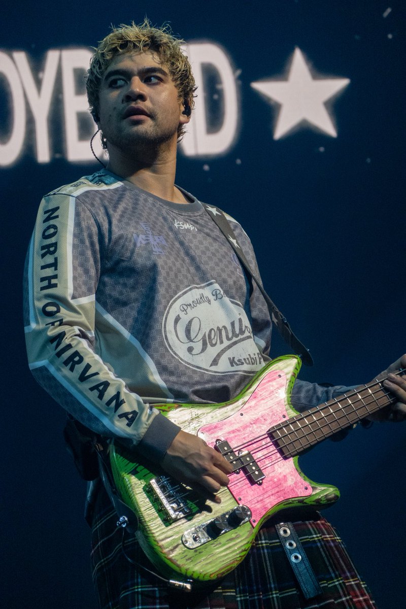 thnkofmehigh's tweet photo. Calum STUNS in new thnkofmehigh photographs https://t.co/j02NMc9kVX