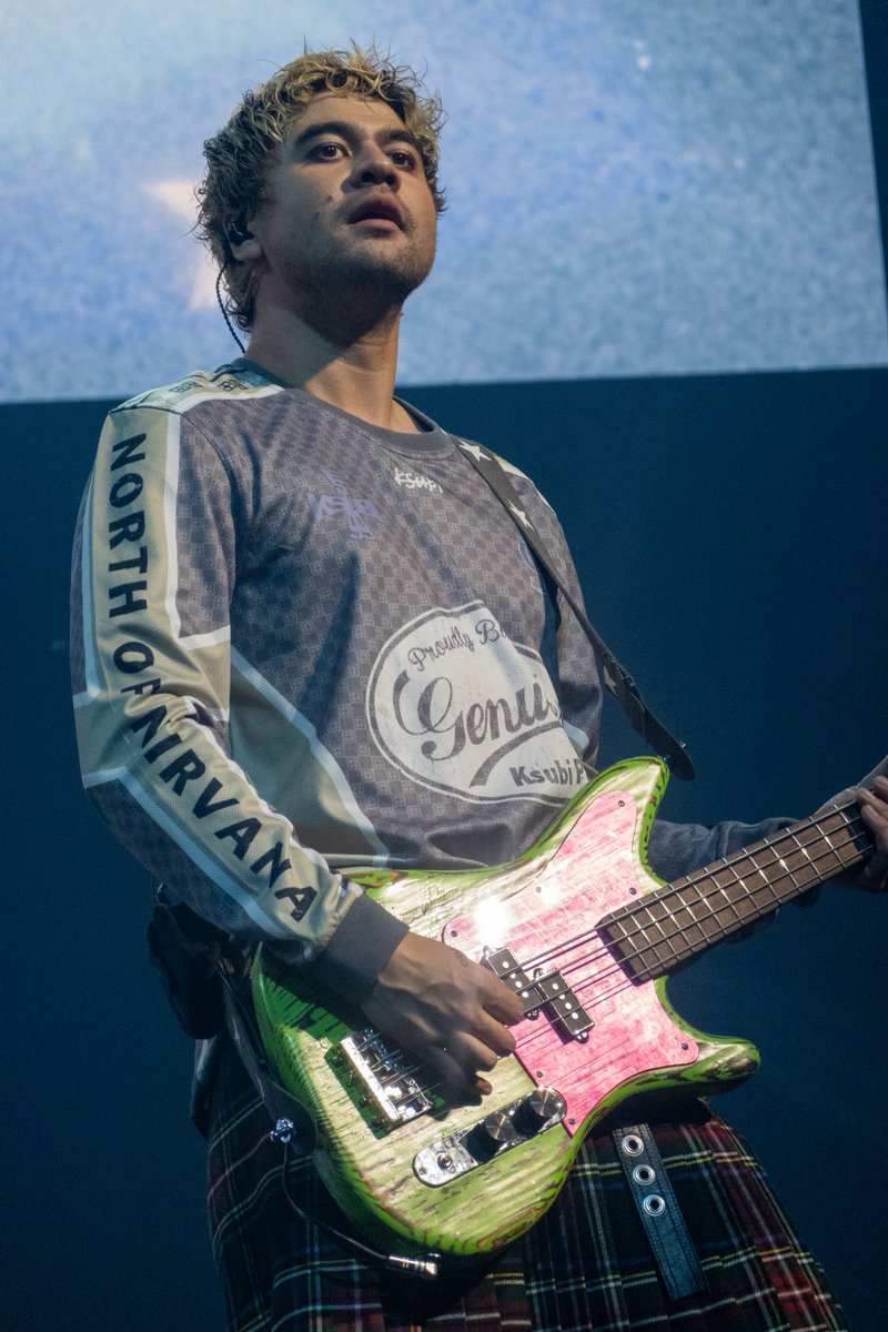 thnkofmehigh's tweet photo. Calum STUNS in new thnkofmehigh photographs https://t.co/j02NMc9kVX