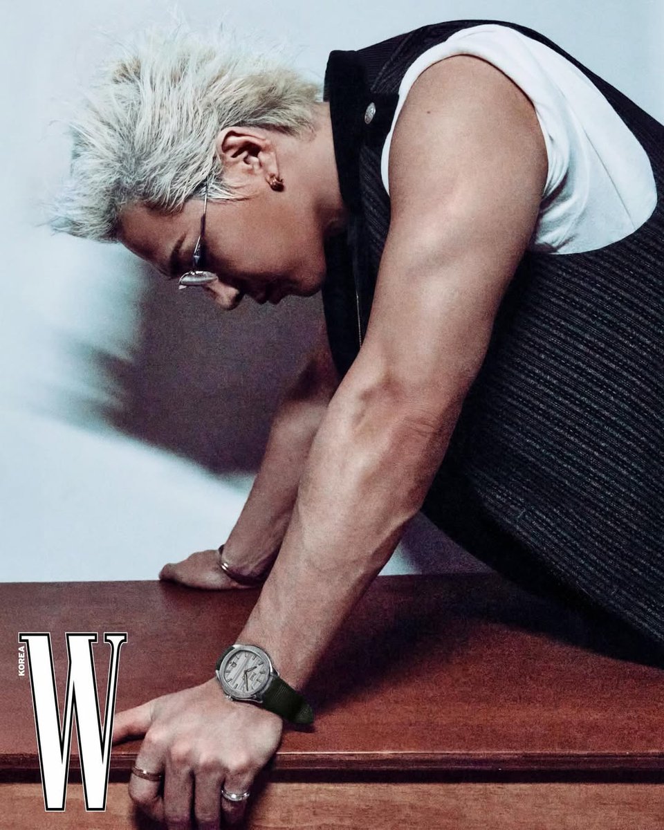 april 💫✨ tweet media