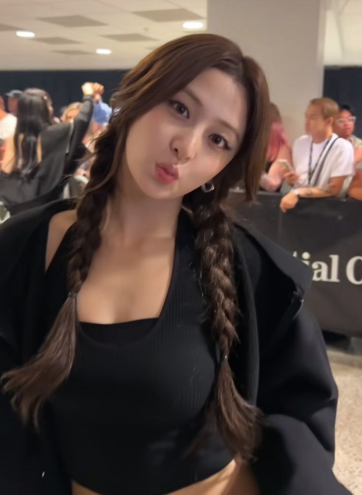 yunjinspic's tweet photo. https://t.co/baCd05o25T