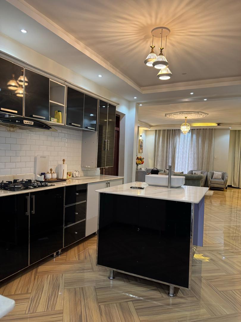 Kwikiriza_Jed's tweet photo. Experience calm, comfort, and class in the heart of Kyanja. 🌿
Stay at Magnolia Residency where modern Airbnb luxury meets Kampala’s quiet charm. Perfect for business trips, getaways, or long stays.
📍Kyanja, Kampala
Book your stay today and experience the difference.
#MagnoliaResidency | #Kyanja |#KampalaAirbnb | #StayInKampala | #TravelUganda
