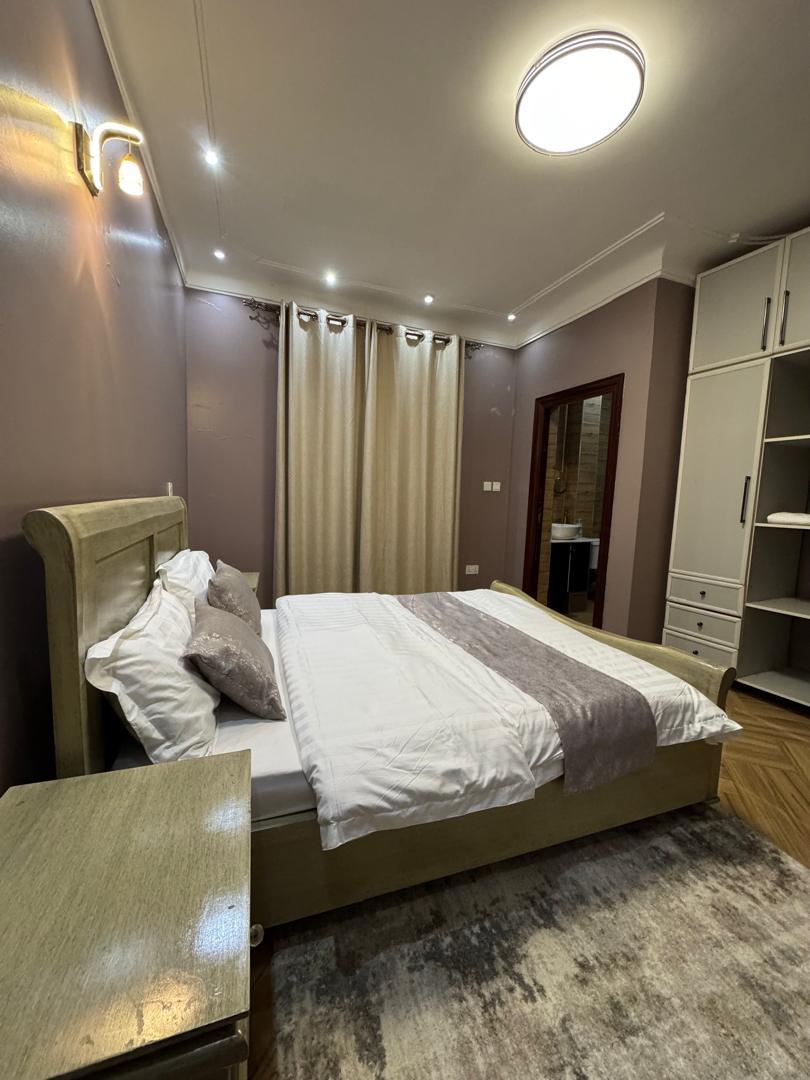 Kwikiriza_Jed's tweet photo. Experience calm, comfort, and class in the heart of Kyanja. 🌿
Stay at Magnolia Residency where modern Airbnb luxury meets Kampala’s quiet charm. Perfect for business trips, getaways, or long stays.
📍Kyanja, Kampala
Book your stay today and experience the difference.
#MagnoliaResidency | #Kyanja |#KampalaAirbnb | #StayInKampala | #TravelUganda