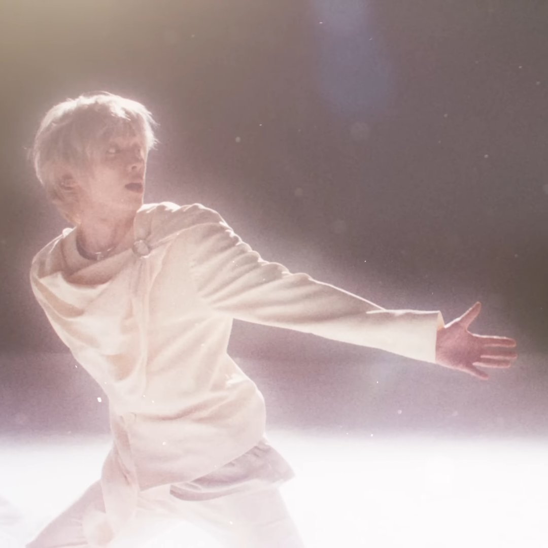 dizzy 💫 tweet media