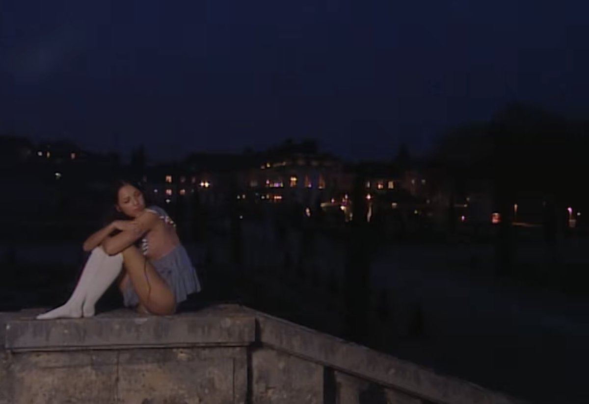 Olivia Rodrigo has released the music video for “drop dead.”

Watch: youtu.be/78wrful9cVU?si…