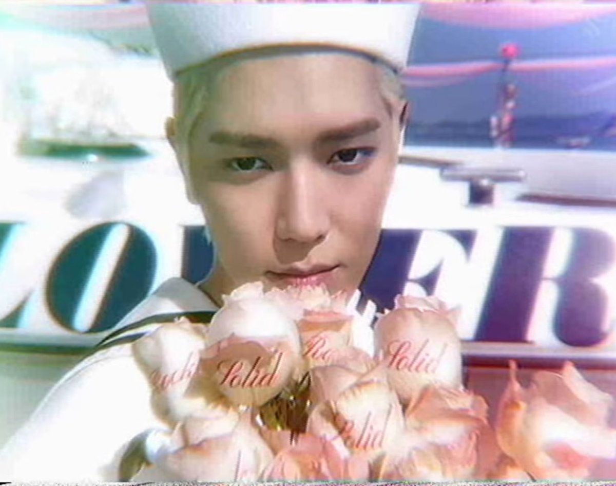 아니 이 제대로된 병맛감성뭐야 ㅋㅋㅋ
그 미모 이렇게 쓴다고 ㅋㅋㅋㅋㅋ
이띠용이 귀여워 ㅋㅋㅋㅋㅋㅋ

Rock Solid with TAEYONG  #TAEYONGxPAAK_RockSolid 
#태용이와_함께_갱갱할_시간