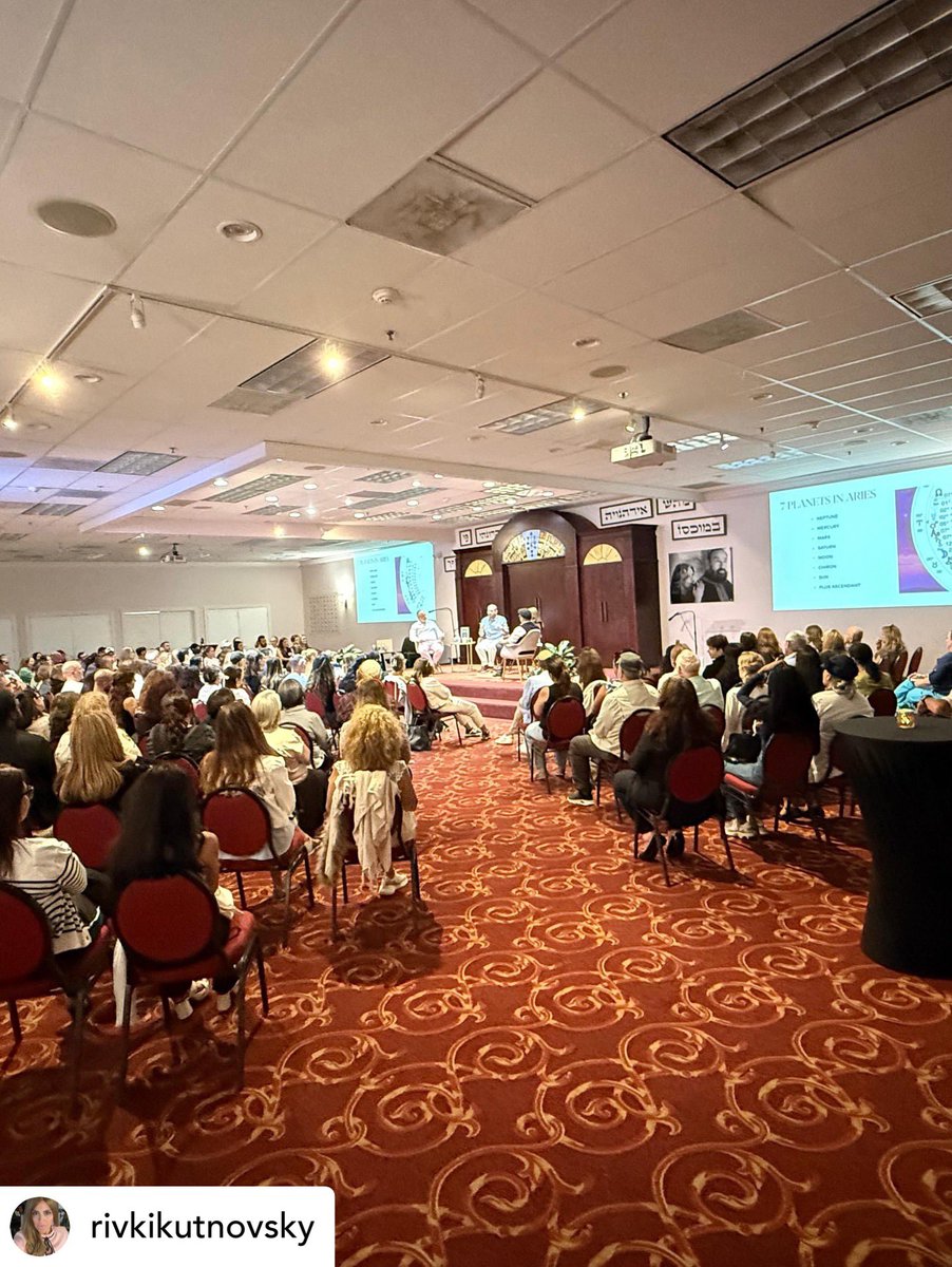 rivkikutnovsky's tweet image. Tonight at the New Moon in Taurus 🌑
@kabbalahmiami

A reminder that before any chaos… there is Light.

Grateful to share this space and Light with
@michael_elchadif @joshrobbinsastro @astro_sherlock 🤍

#NewMoon
#TaurusEnergy
#Kabbalah
#SpiritualGrowth
#ConsciousLiving