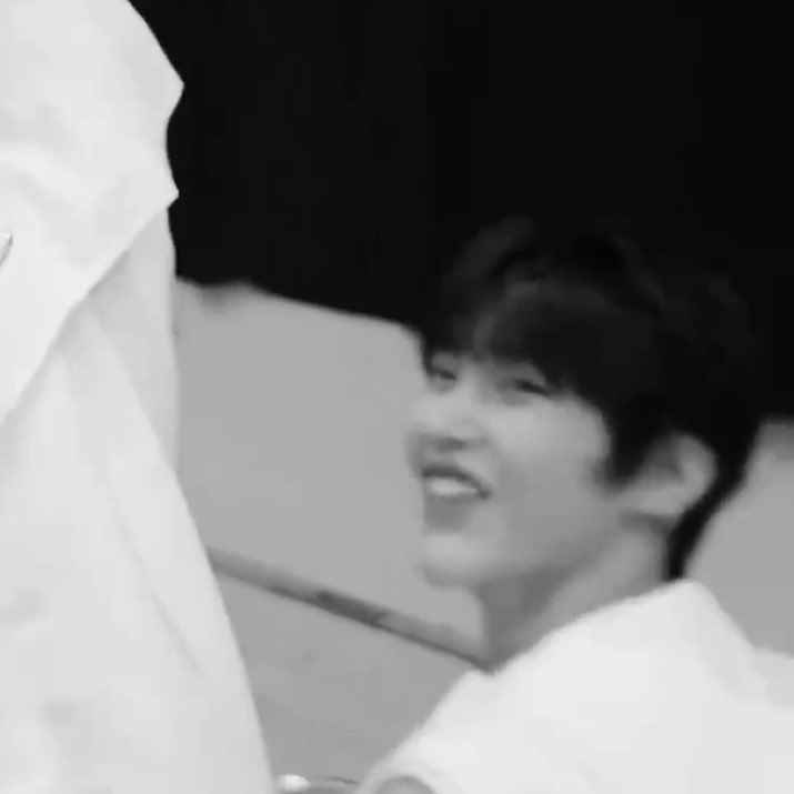 영원 ⋆⋆ tweet media