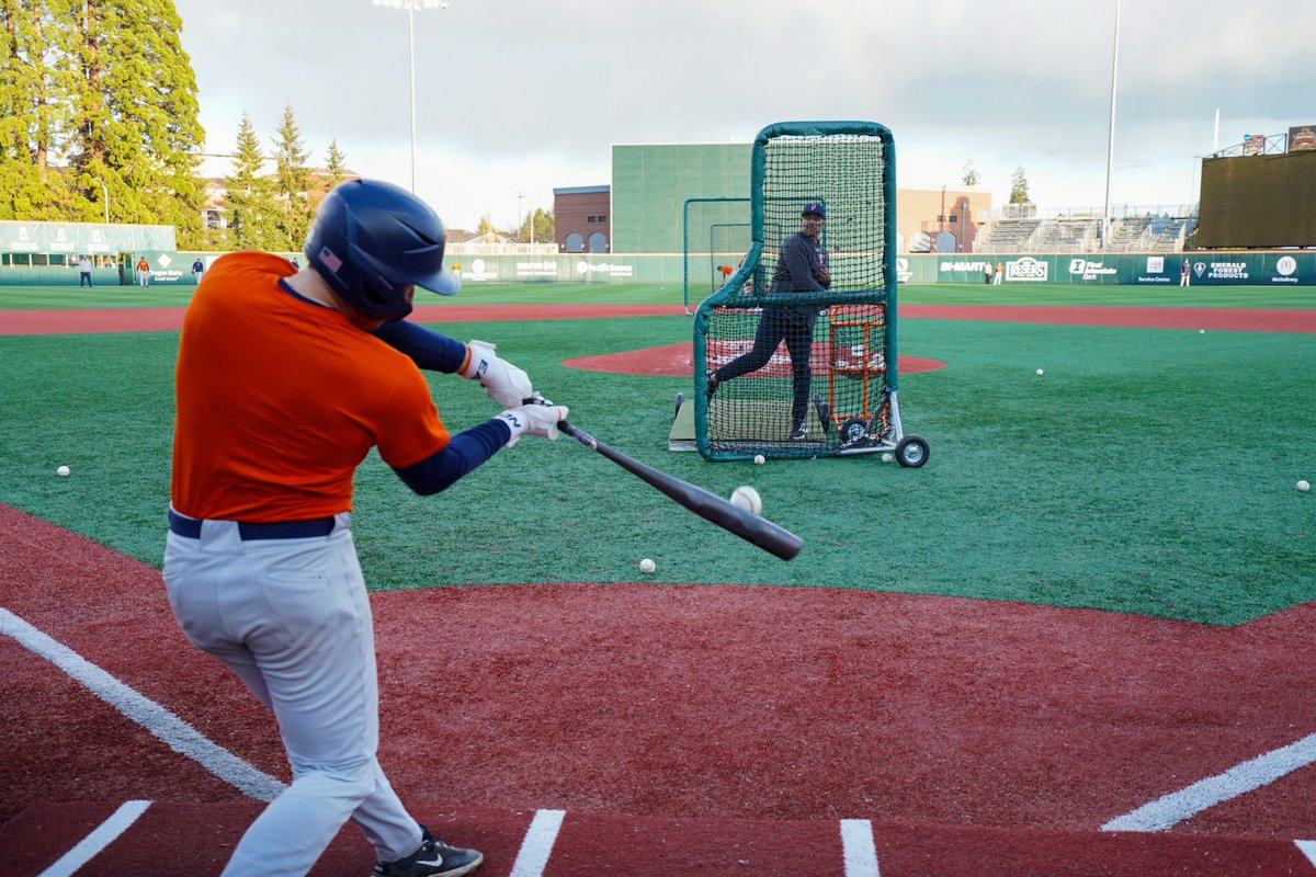 FullertonBSB's tweet photo. Ready for the weekend in Corvallis 

#TusksUp https://t.co/Sh1oXFCcgd