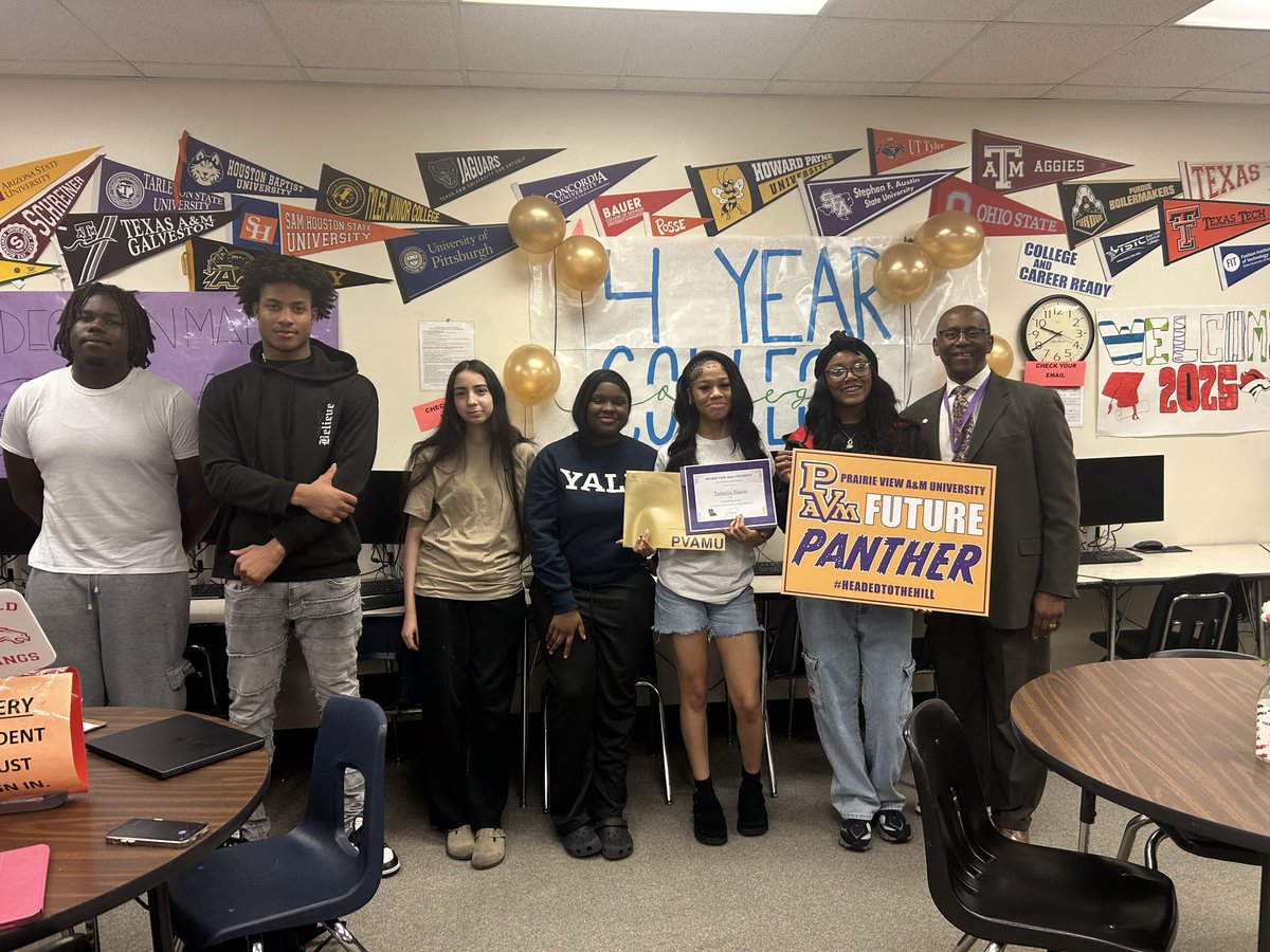 WestfieldCCC's tweet photo. Prairie View A&amp;M Univ. did it again…awarding another Westfield HS senior, Tameeya, a scholarship- the Presidential Scholarship! 

Thank you PV for opening doors for our students to become the nation’s best! https://t.co/MeiYrSYobz