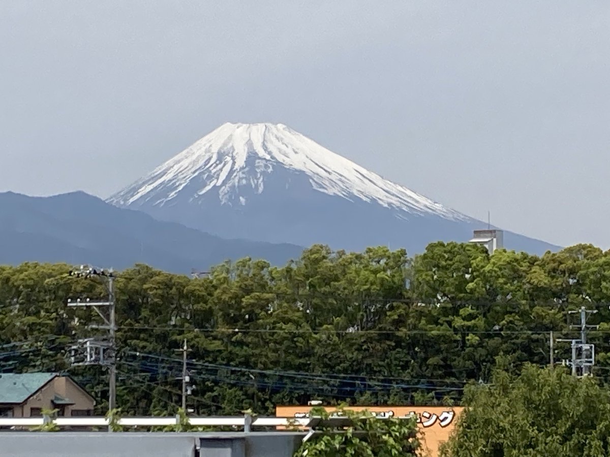 三島駅からの富士山。NHKスペシャルの映像が頭をよぎる。