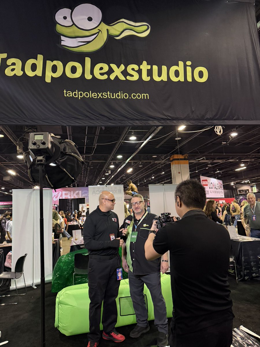 TadpoleXstudio (Tad Pole) at 2026 XBIZ Miami tweet media