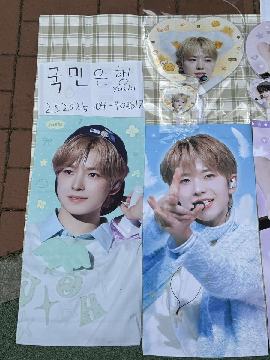 𝑻𝑾𝑶 𝑪𝑨𝑻𝑺 tweet media