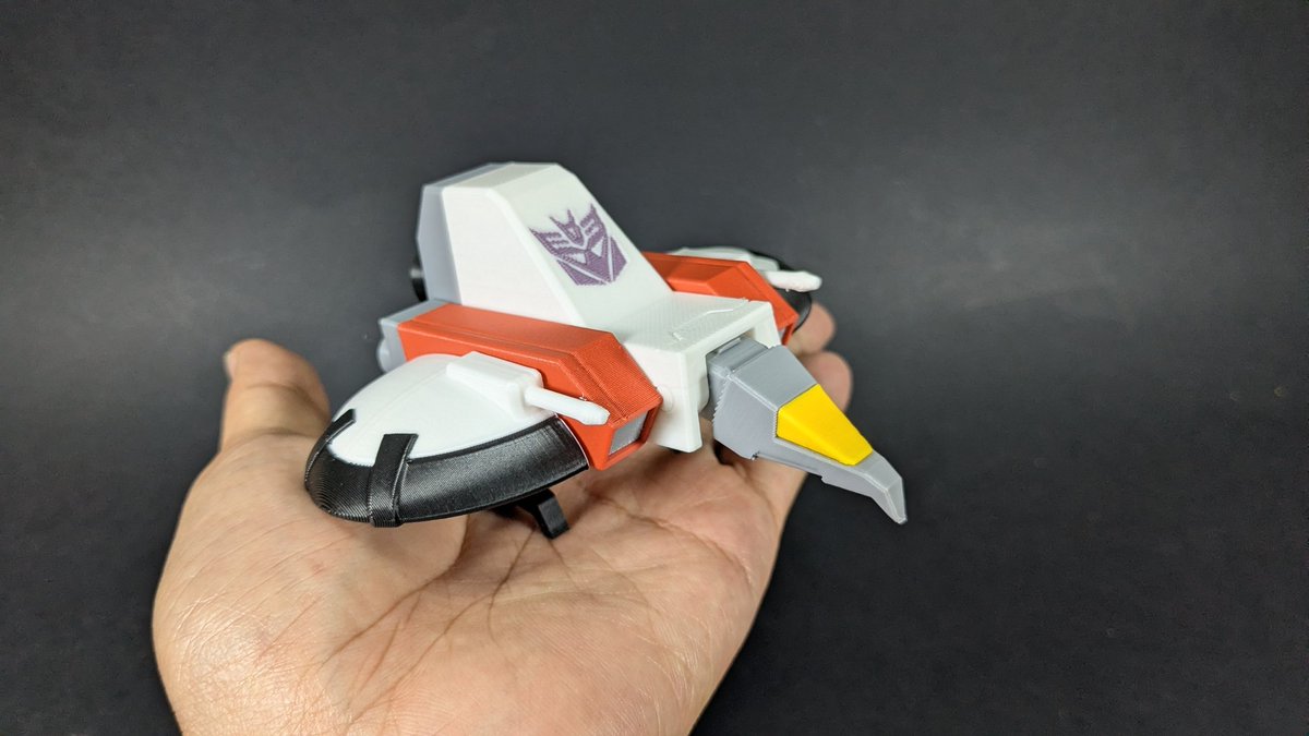 FunbieStudios's tweet photo. Preparing some Cybertronian Laserbeaks for the upcoming #TFCon! Gotta keep an eye out so he doesn't spy on your escape plans! π
.
.
.
.
#TFConToronto #FunbieGoesToTFCon https://t.co/q02px3B8Iq