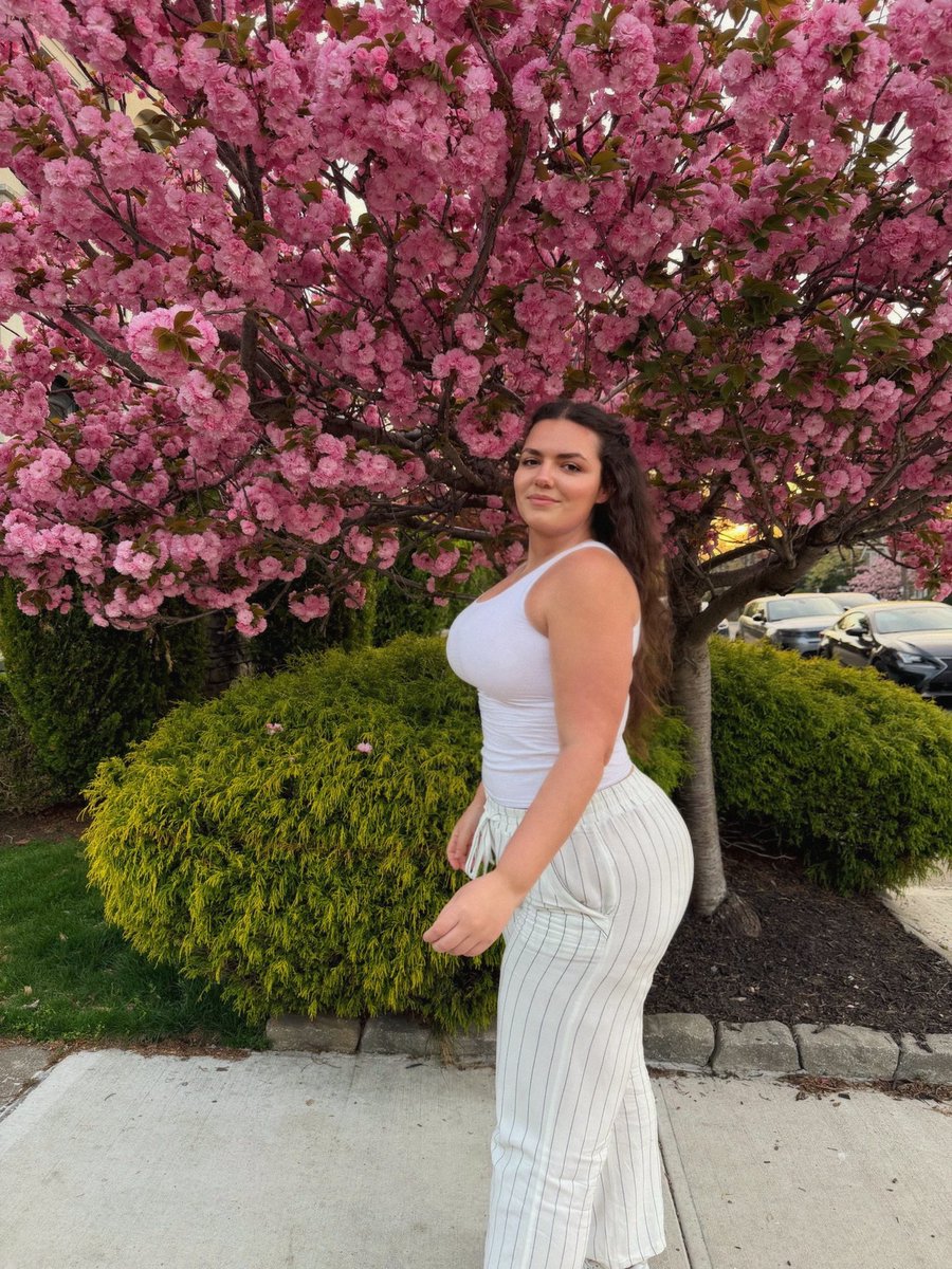 Lejla N. tweet media