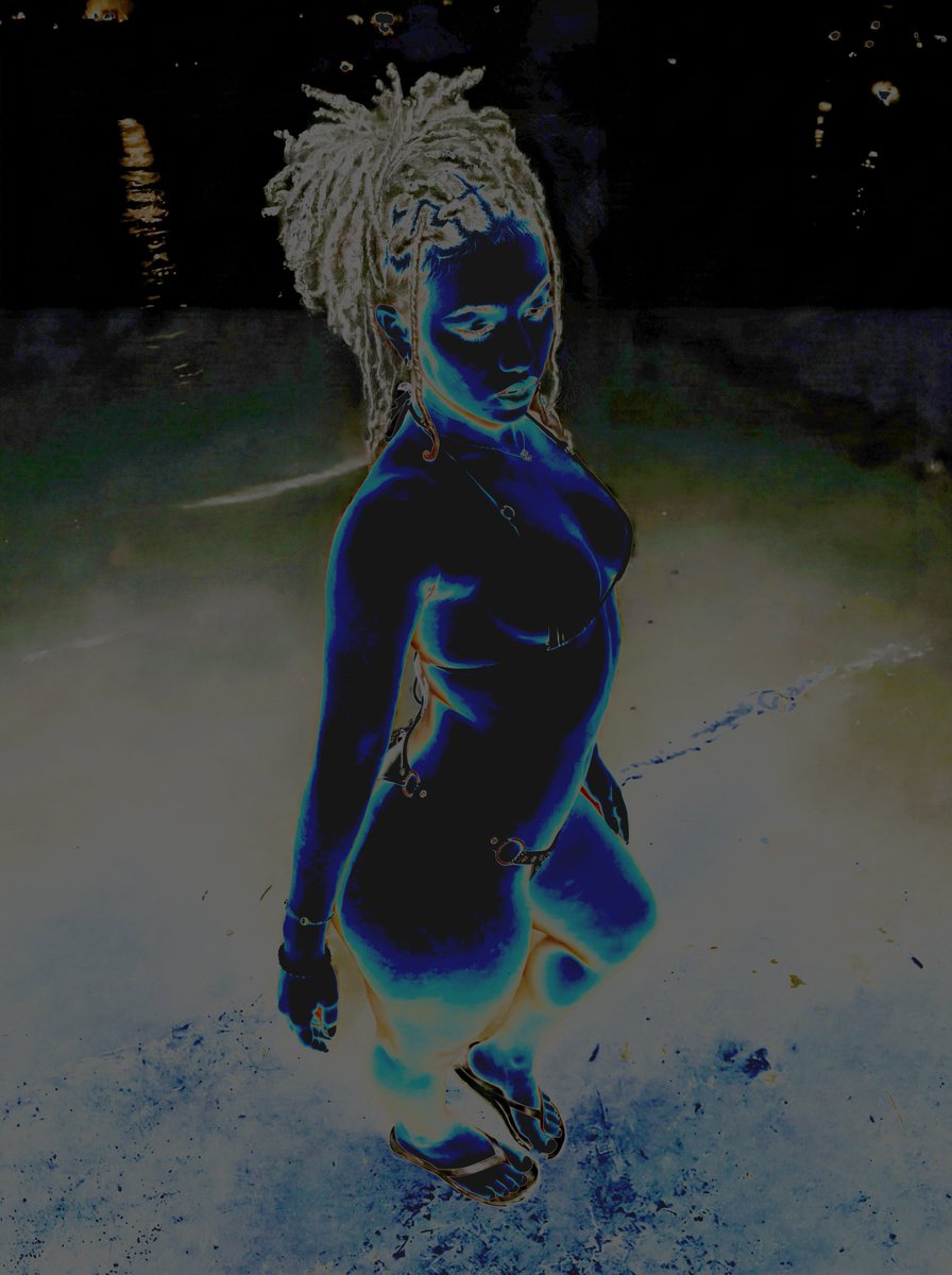 LAZARiA ∞ tweet media