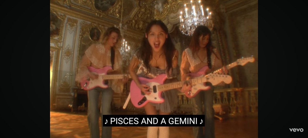 DI MO KO ALAM tweet media