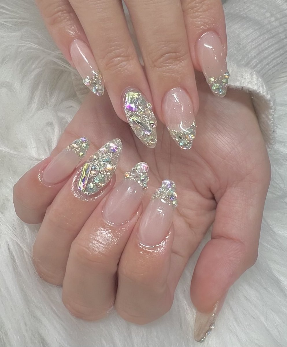 naaaaaaaaa____'s tweet photo. 𝗡𝗘𝗪 𝗡𝗔𝗜𝗟💅🏻
全部オーロラ💎でキラキラ🤩

nail終わってからいつもの ᴄᴀғᴇ́𐀑
これで全プレート食べた笑 https://t.co/qDGonPnWRN