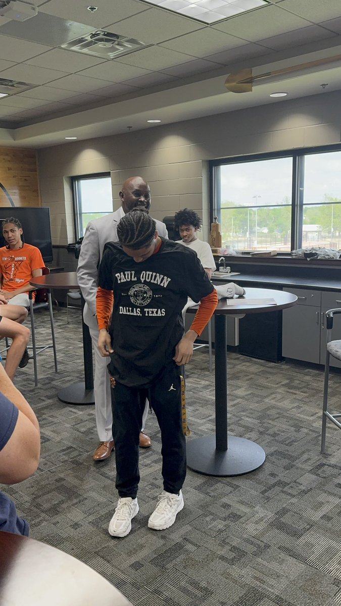 The Booker T. Washington Boys Basketball tweet media