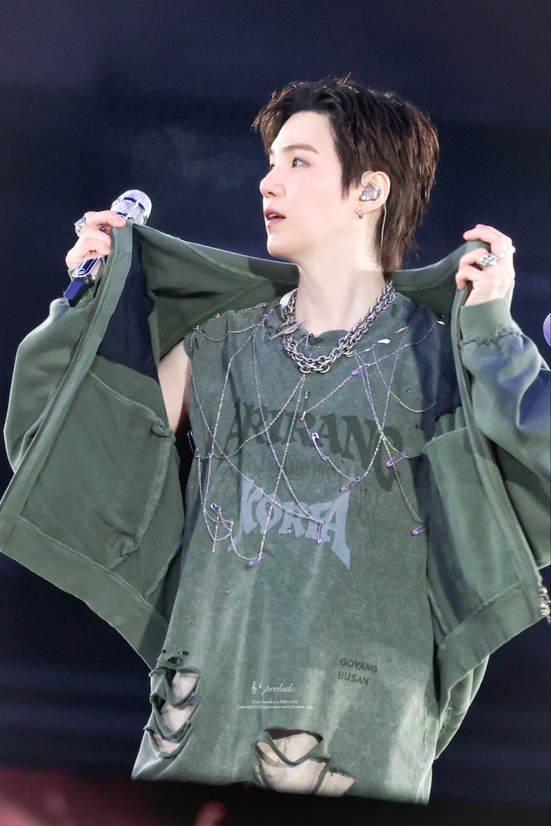 ix⁷ is seeing yoongi tweet media