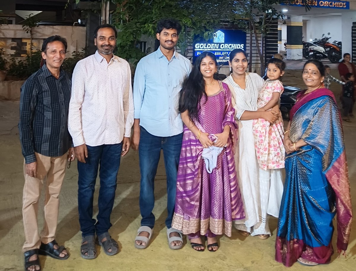 nareshyadav1989's tweet photo. Attended a wedding reception that was beautifully simple—no grand stage, no show, just warm smiles and genuine moments. Felt peaceful, meaningful, and truly progressive.
#SimpleWedding #MinimalistCelebration #ProgressiveThinking #MeaningfulMoments #RealHappiness https://t.co/wmGkZxF7NA